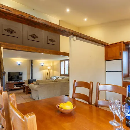 Acogedora Con Piscina Privada