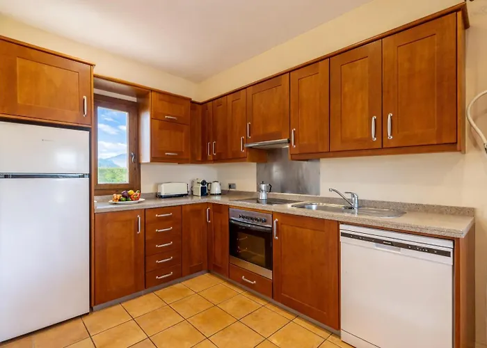 Acogedora Con Piscina Privada Поланко