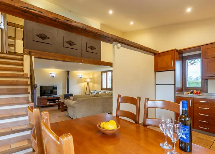 Acogedora Con Piscina Privada